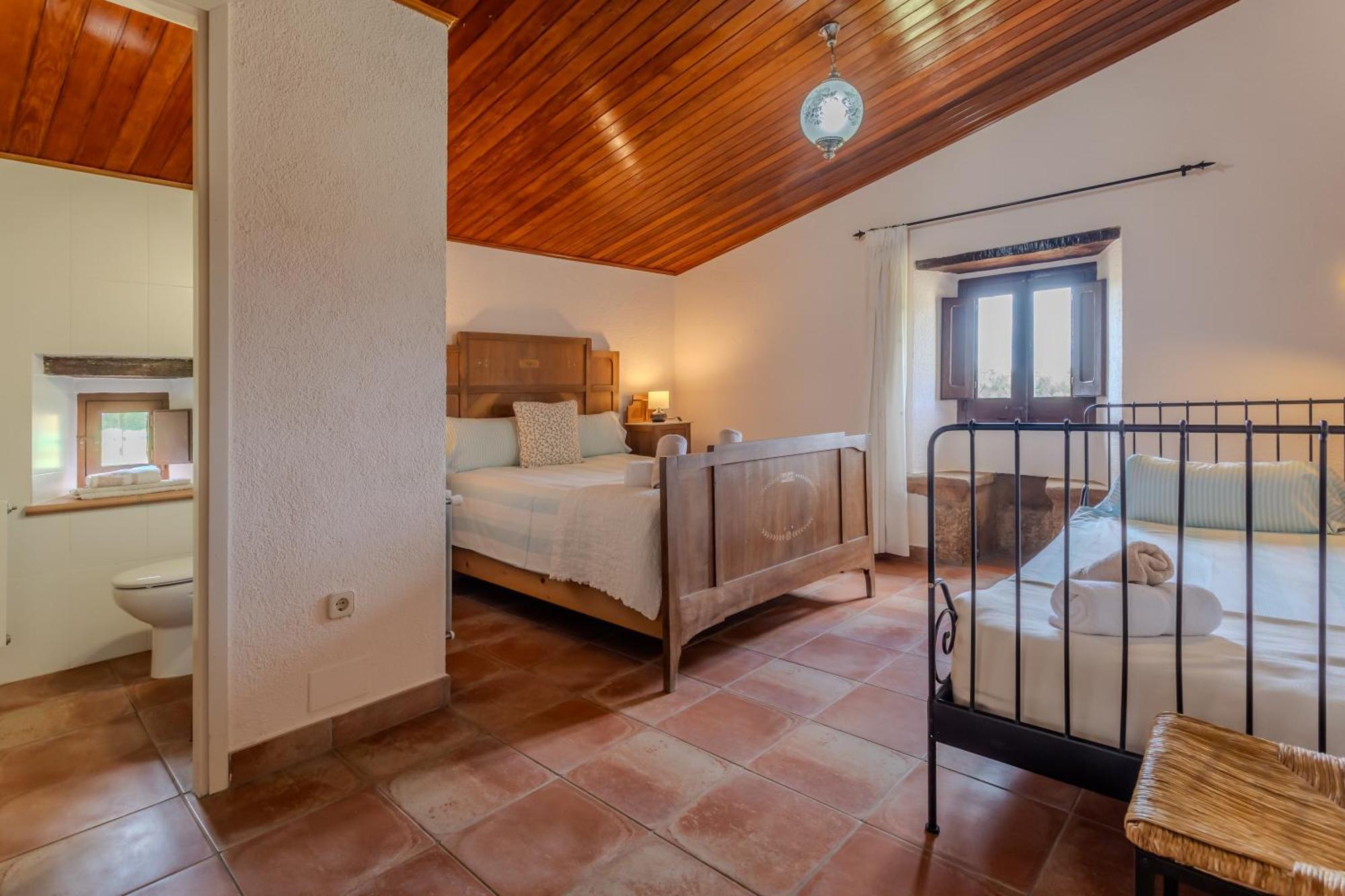 La Pahissa De Can Abras Casa Rural Girona Esterno foto